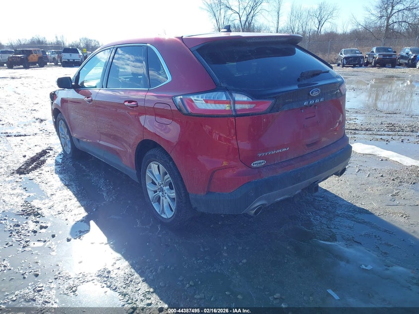 2022 Ford Edge Titanium