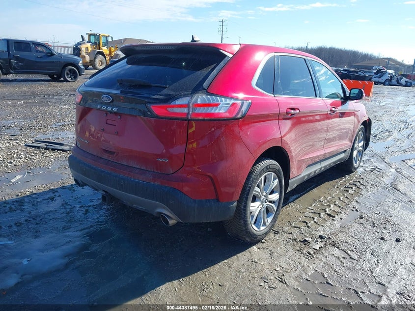 2022 Ford Edge Titanium
