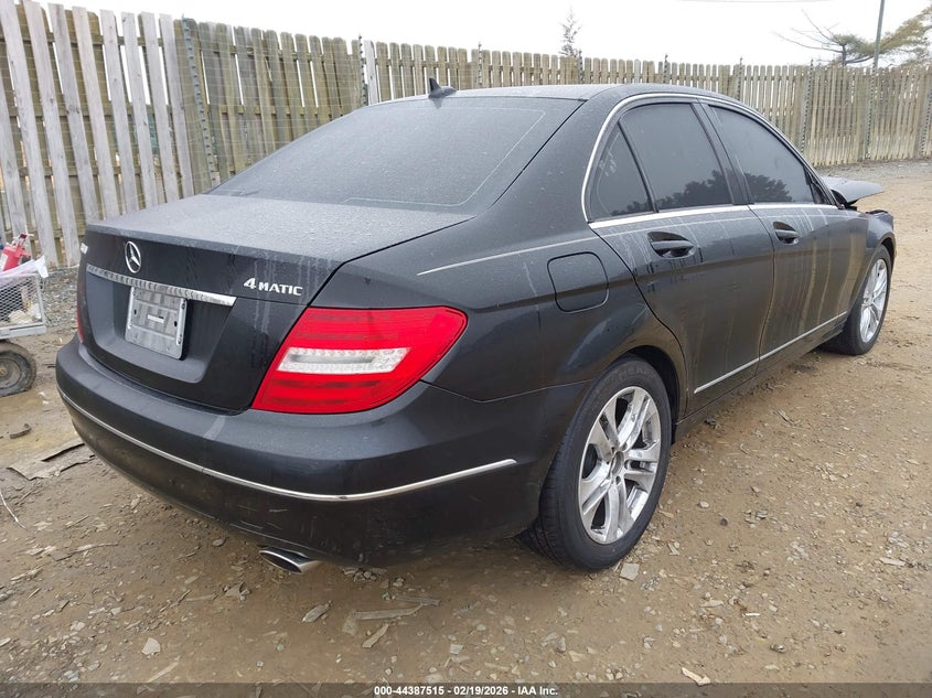 2013 Mercedes-Benz C 300 Luxury 4Matic
