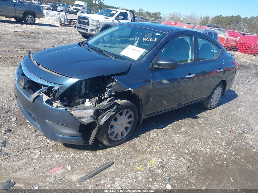2015 Nissan Versa 1.6 Sv