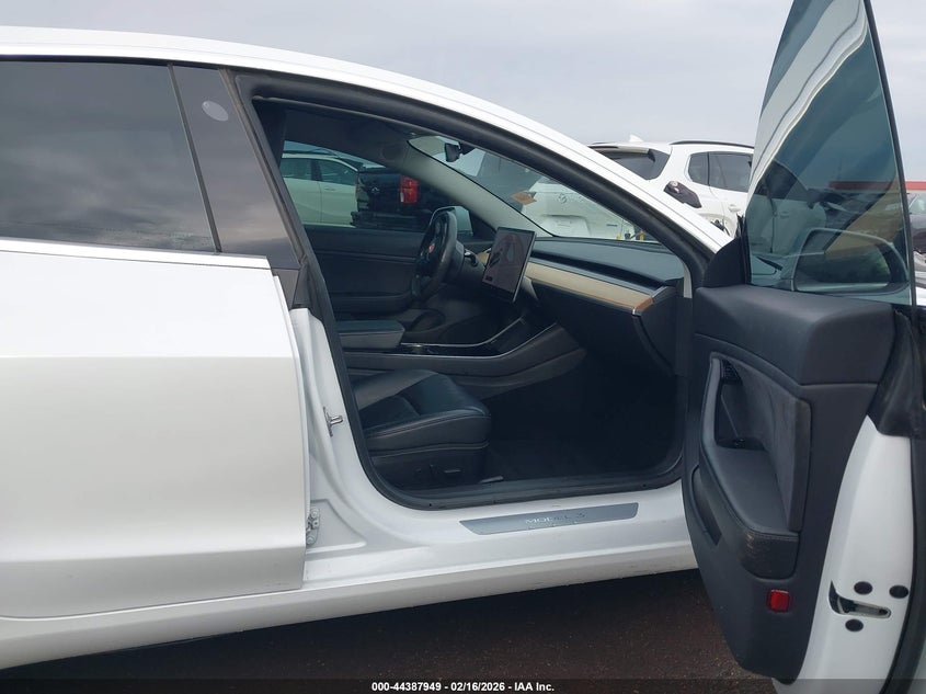 2019 Tesla Model 3 Long Range/Performance