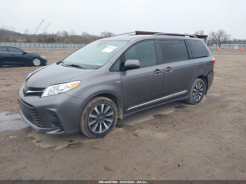 2020 Toyota Sienna Le