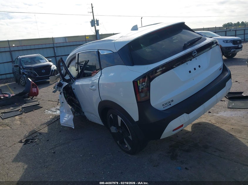 2025 Nissan Kicks Sr Fwd