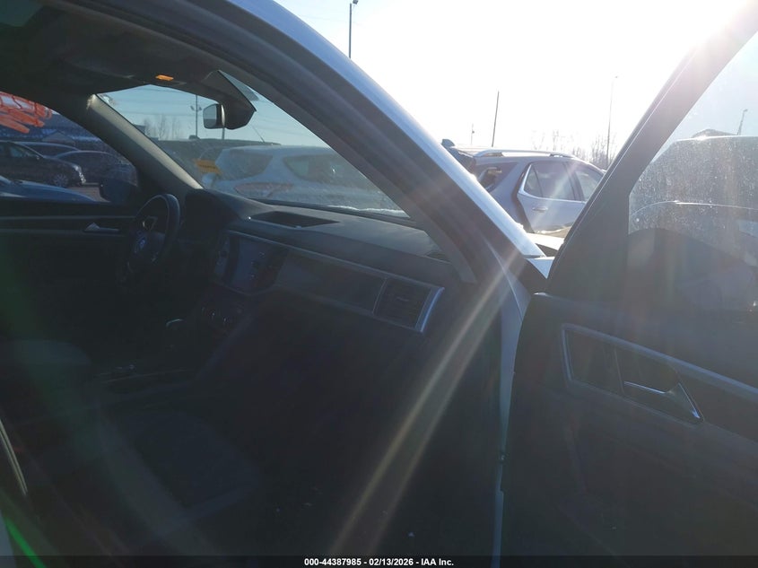 2019 Volkswagen Atlas 3.6L V6 Se W/Technology R-Line