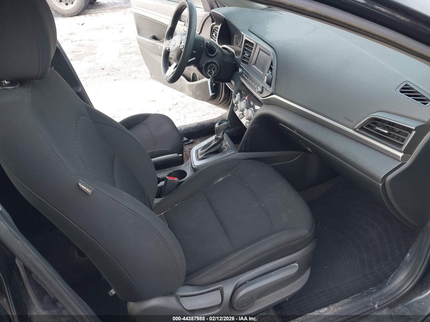 2019 Hyundai Elantra Se