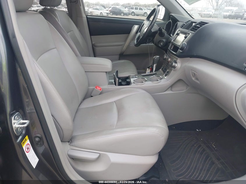 2013 Toyota Highlander Se V6