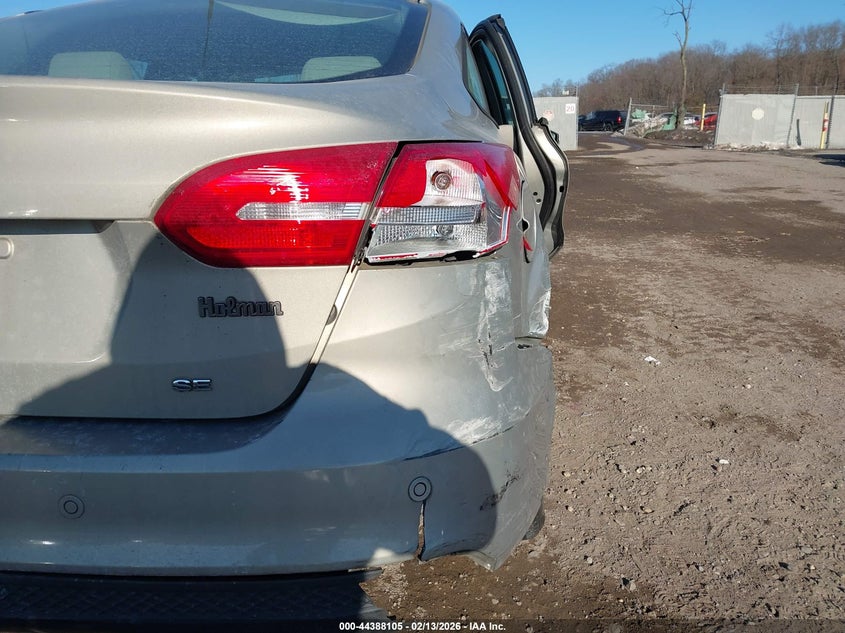 2015 Ford Focus Se VIN: 1FADP3F25FL338286 Lot: 44388105