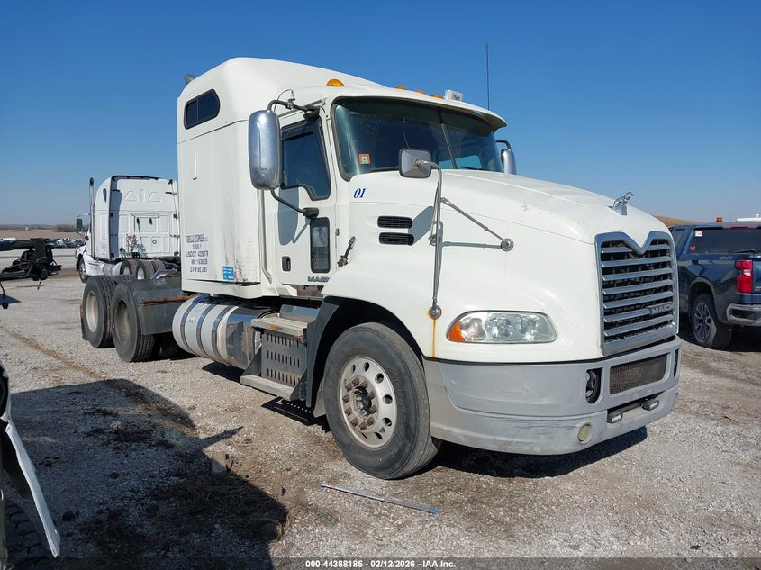2015 Mack 600 Cxu600
