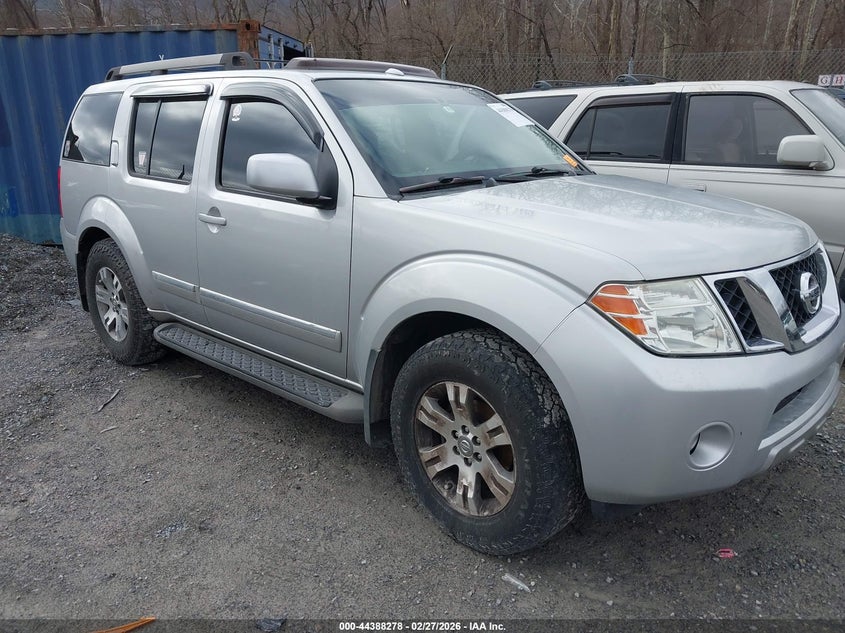 2008 Nissan Pathfinder Le
