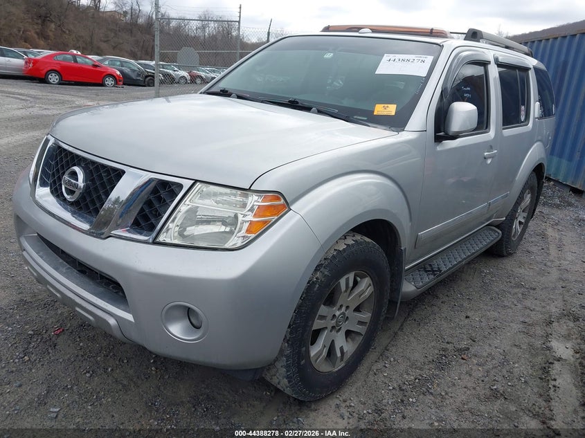 2008 Nissan Pathfinder Le