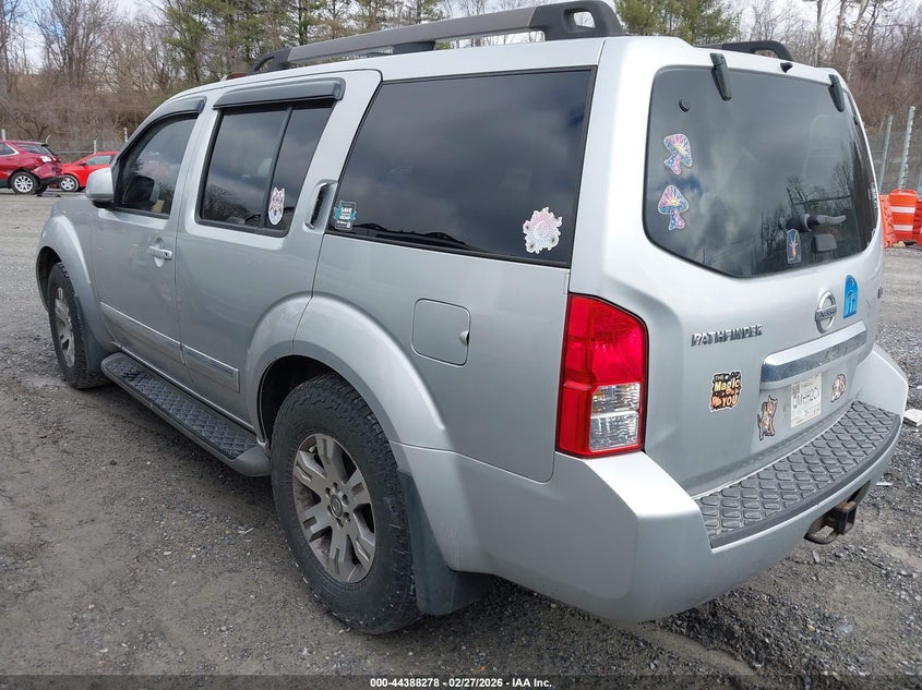 2008 Nissan Pathfinder Le