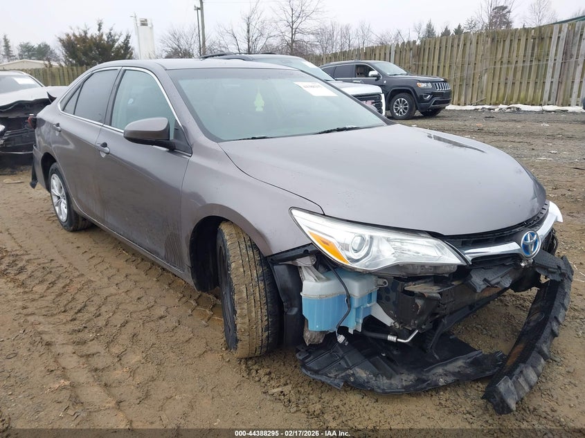 2016 Toyota Camry Hybrid Le