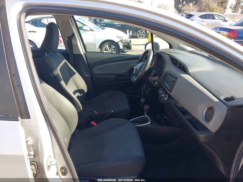 2015 Toyota Yaris Le