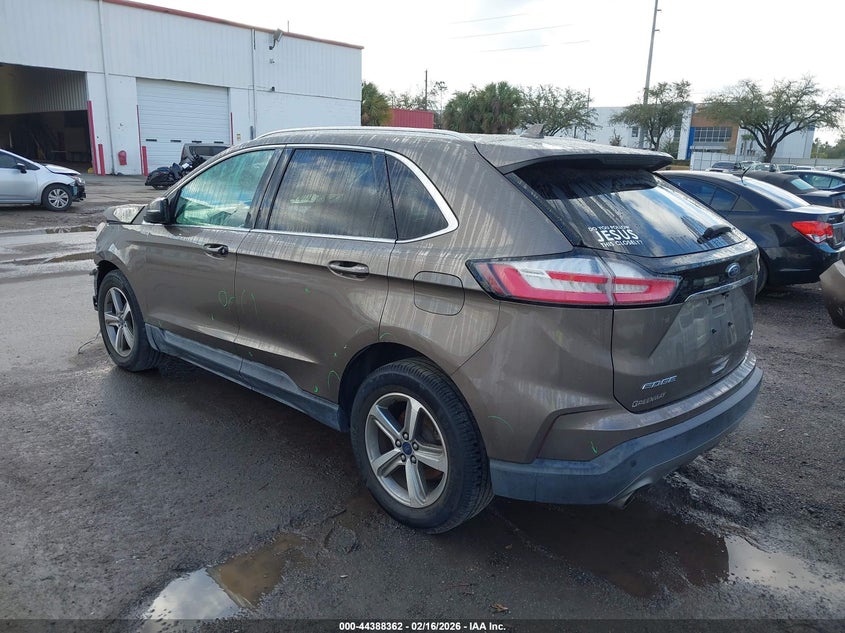 2019 Ford Edge Sel