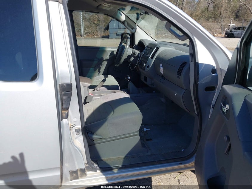 2016 Nissan Frontier S