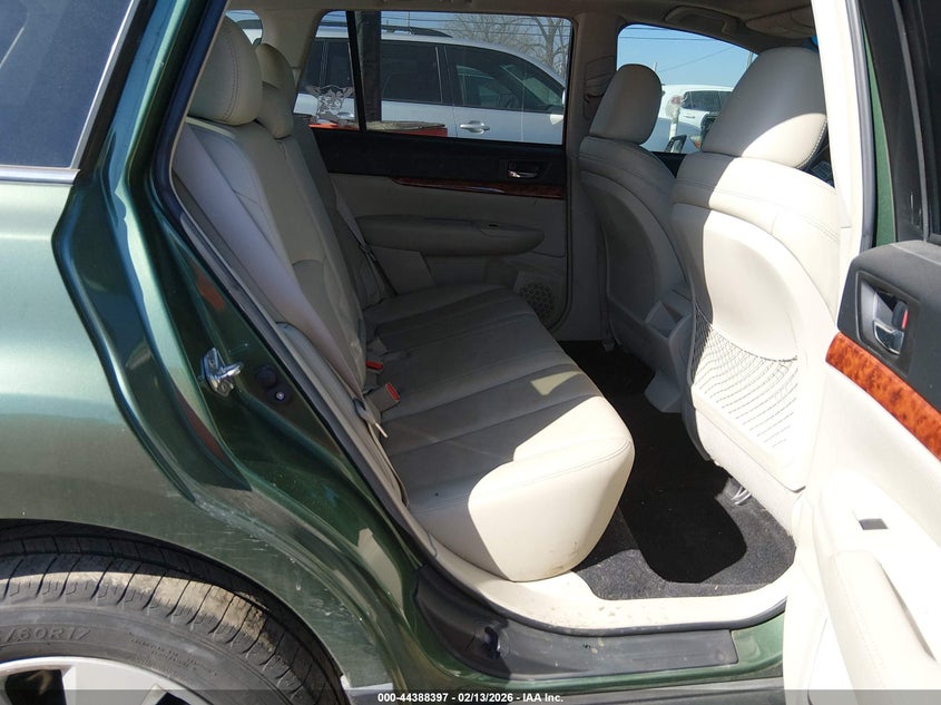 2010 Subaru Outback 2.5I Limited VIN: 4S4BRCLC0A3327290 Lot: 44388397