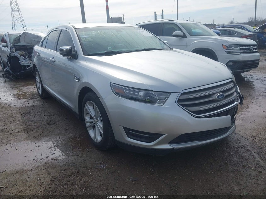 2016 Ford Taurus Sel