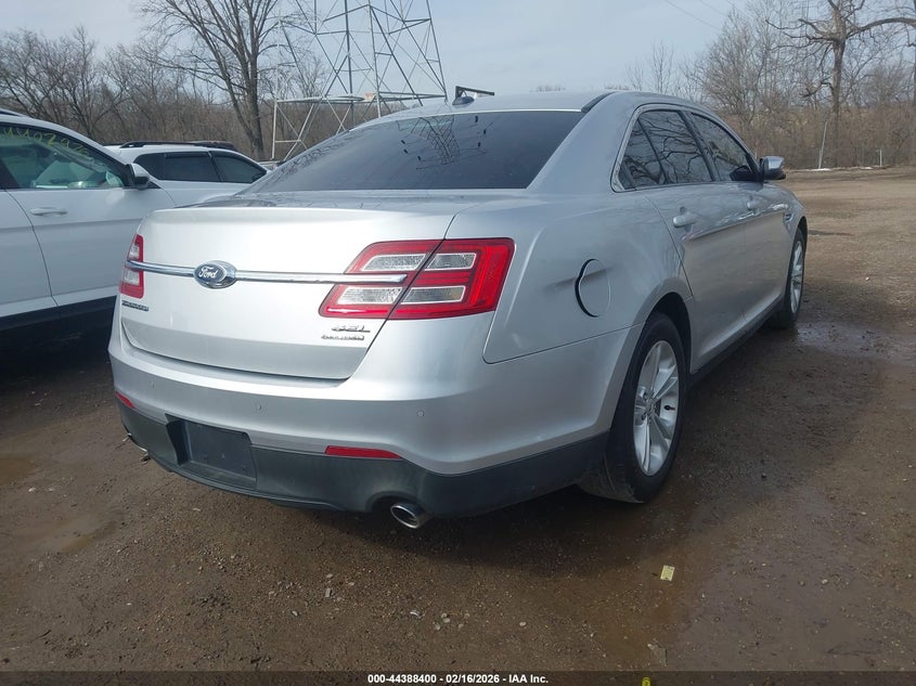 2016 Ford Taurus Sel