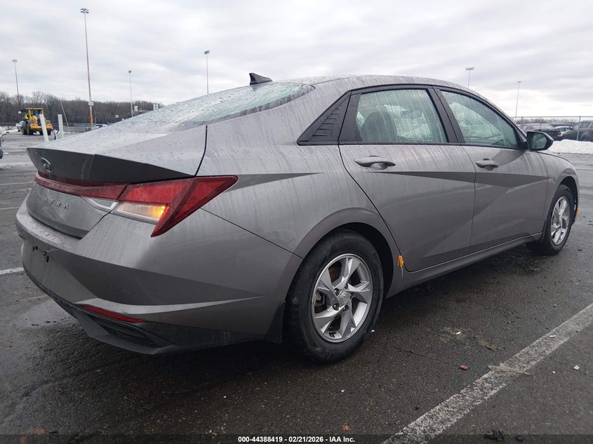 2022 Hyundai Elantra Se