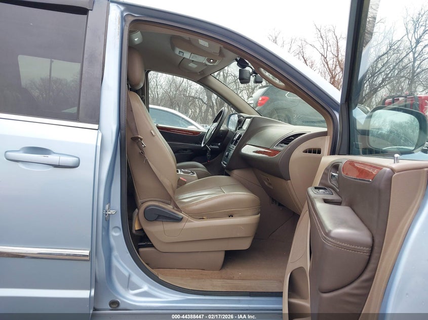 AtlanticExpress - Chrysler Town & Country