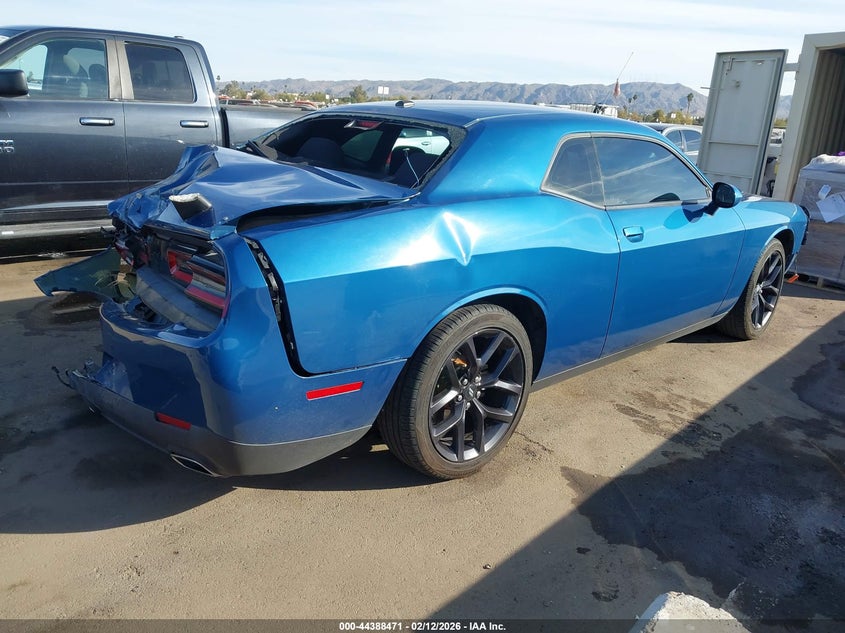 2021 Dodge Challenger Sxt