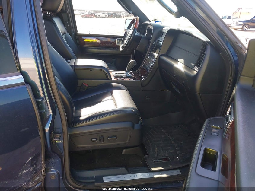 2017 Lincoln Navigator L Select