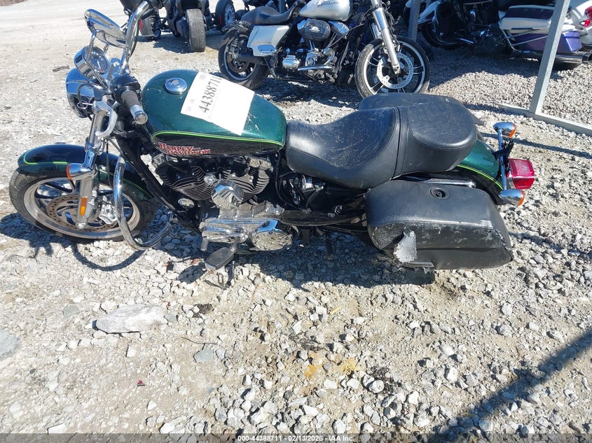 2016 Harley-Davidson Xl1200 T VIN: 1HD1LL312GC403809 Lot: 44388711