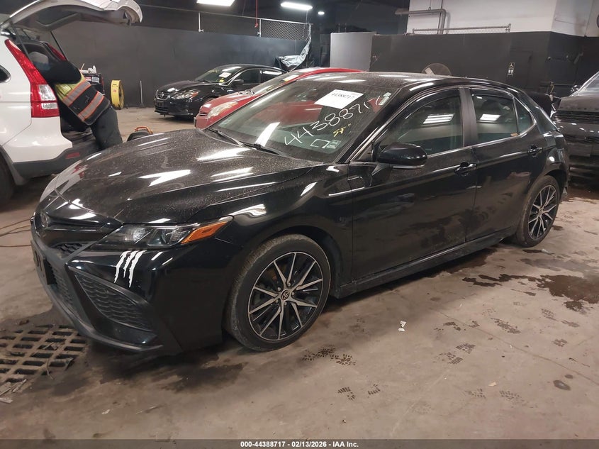 2022 Toyota Camry Se