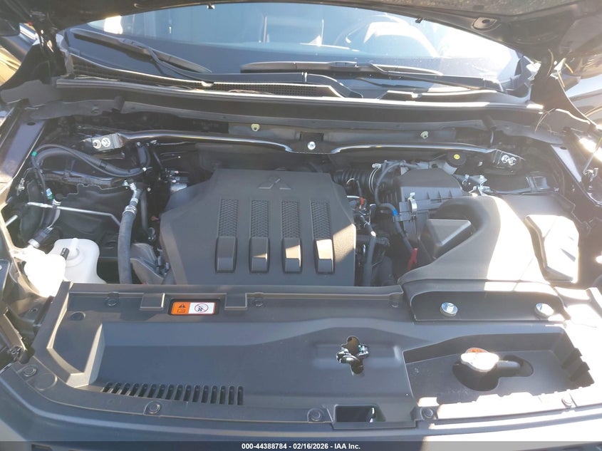 2025 Mitsubishi Eclipse Cross Se S-Awc VIN: JA4ATWAA7SZ048058 Lot: 44388784