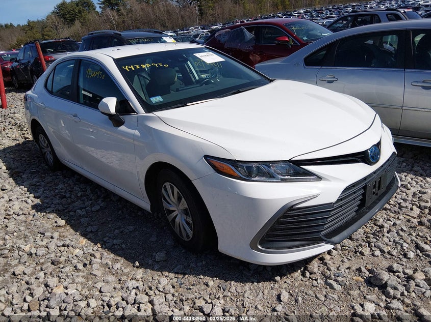 2024 Toyota Camry Hybrid Le