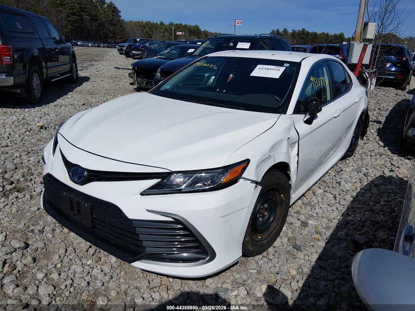 2024 Toyota Camry Hybrid Le