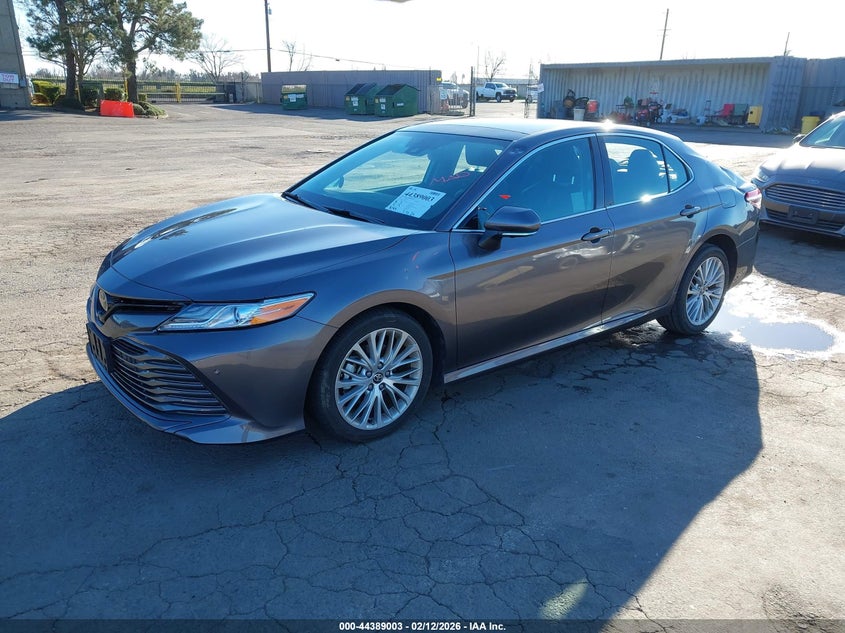 2020 Toyota Camry Xle V6
