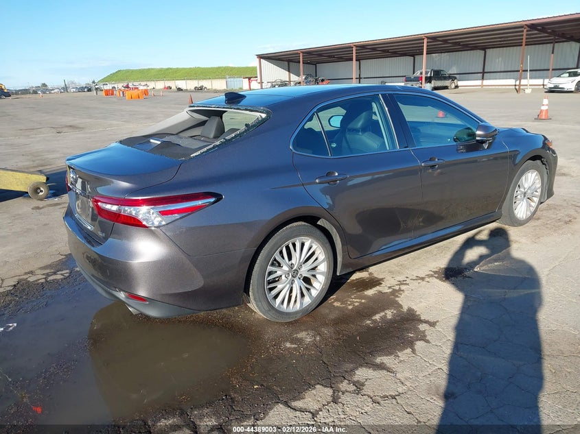 2020 Toyota Camry Xle V6
