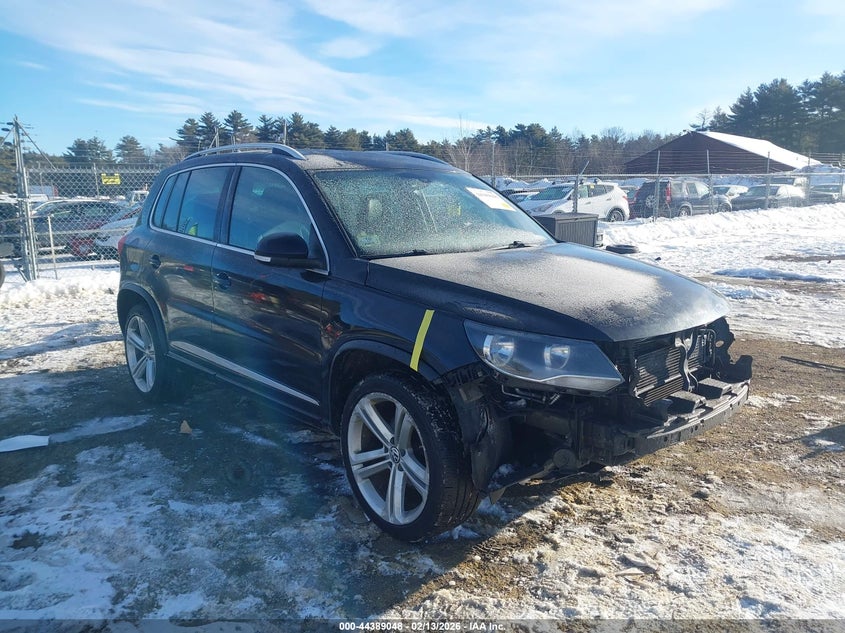 2016 Volkswagen Tiguan R-Line