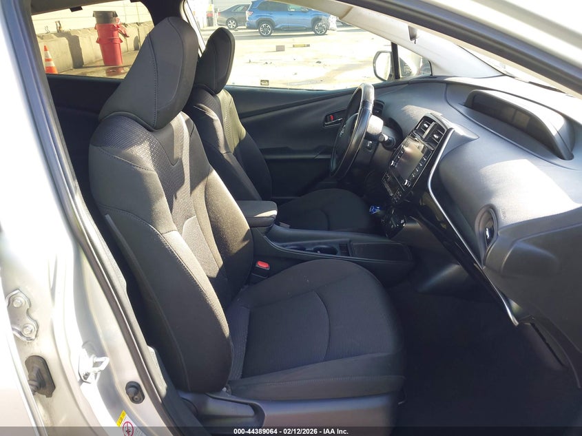 2020 Toyota Prius Le