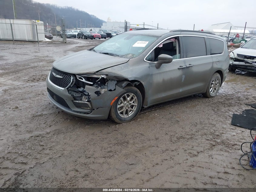 2022 Chrysler Pacifica Touring L