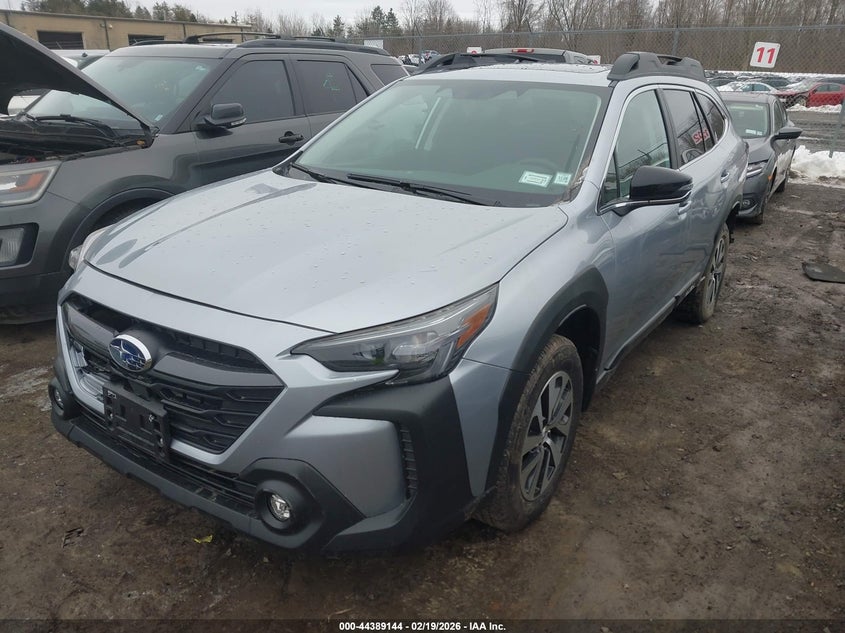 2025 Subaru Outback Premium