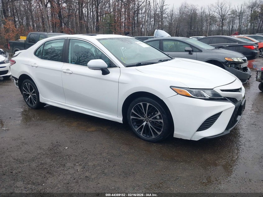 2020 Toyota Camry Se