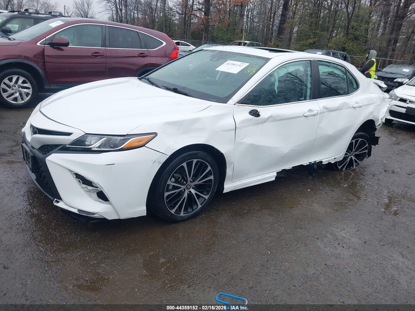 2020 Toyota Camry Se
