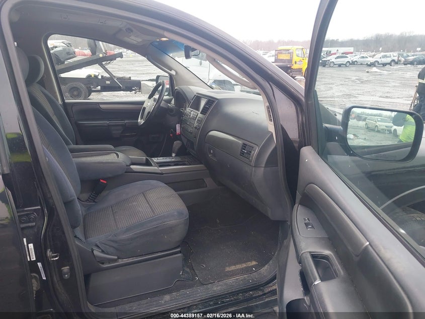 2012 Nissan Armada Sv