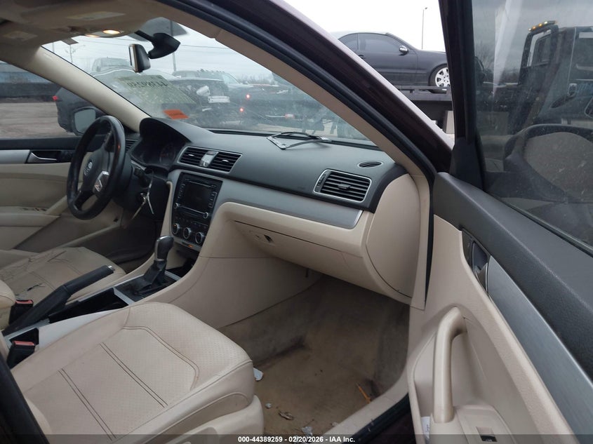 2012 Volkswagen Passat 2.5L Se