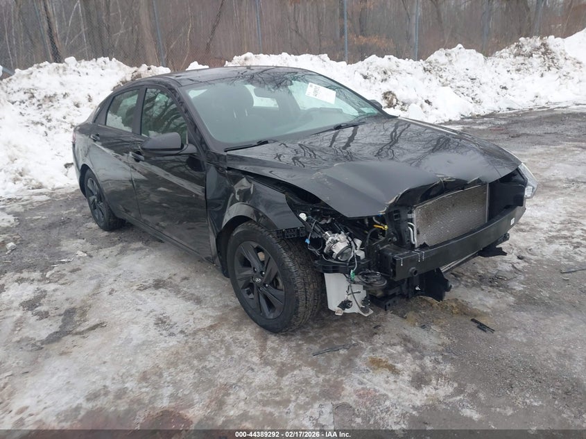 2022 Hyundai Elantra Sel