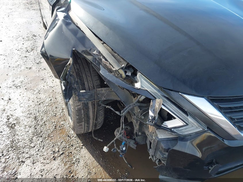 VIN 1N4AL3AP0JC184211 2018 NISSAN ALTIMA 2.5 SV