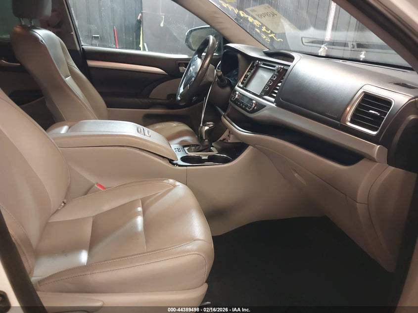 2016 Toyota Highlander Xle V6