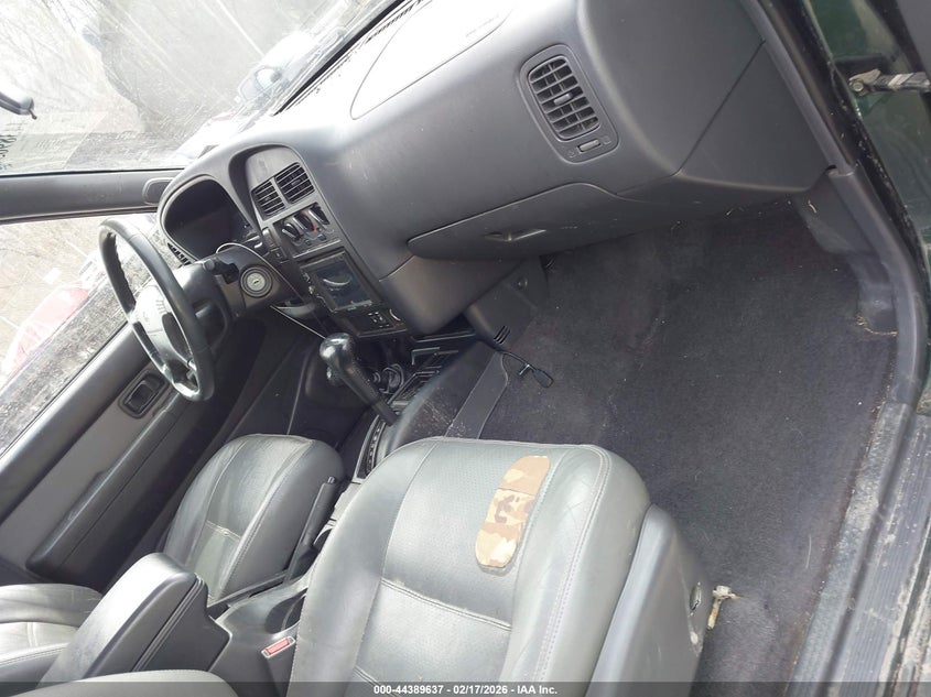 2000 Nissan Pathfinder Le/Se/Xe