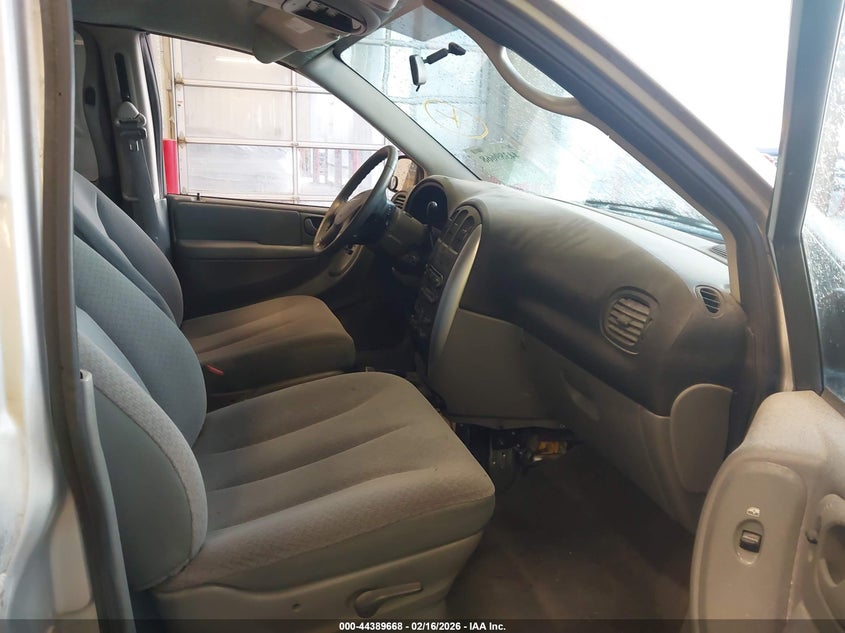 2005 Chrysler Town & Country Touring