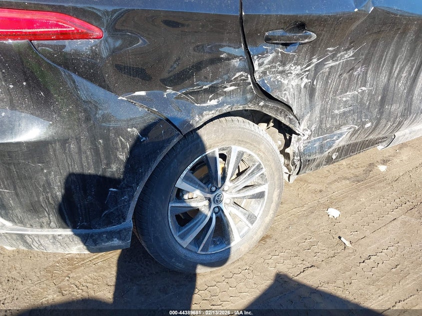 2024 Toyota Venza Le VIN: JTEAAAAH1RJ190468 Lot: 44389681