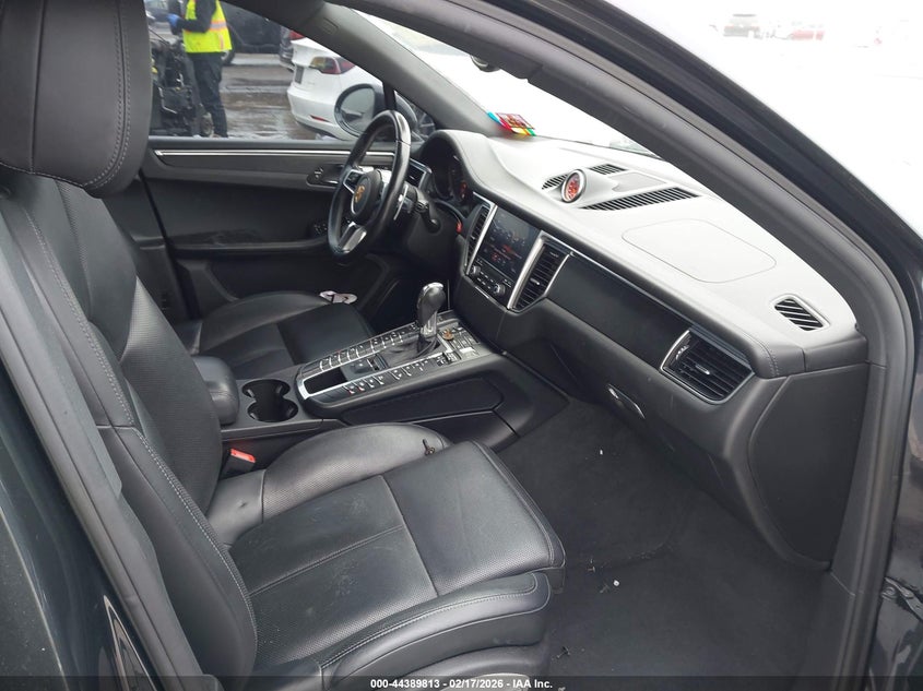 2017 Porsche Macan Gts