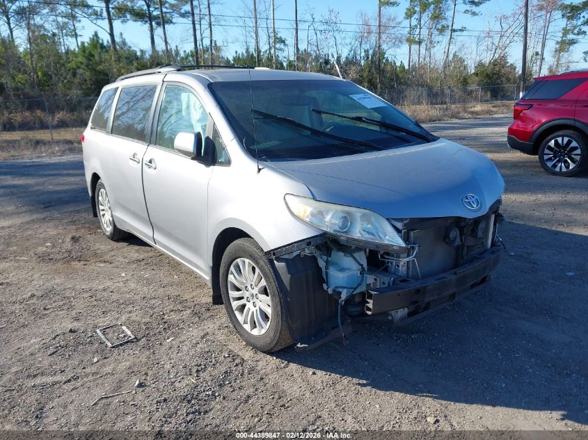 2014 Toyota Sienna Xle V6 8 Passenger
