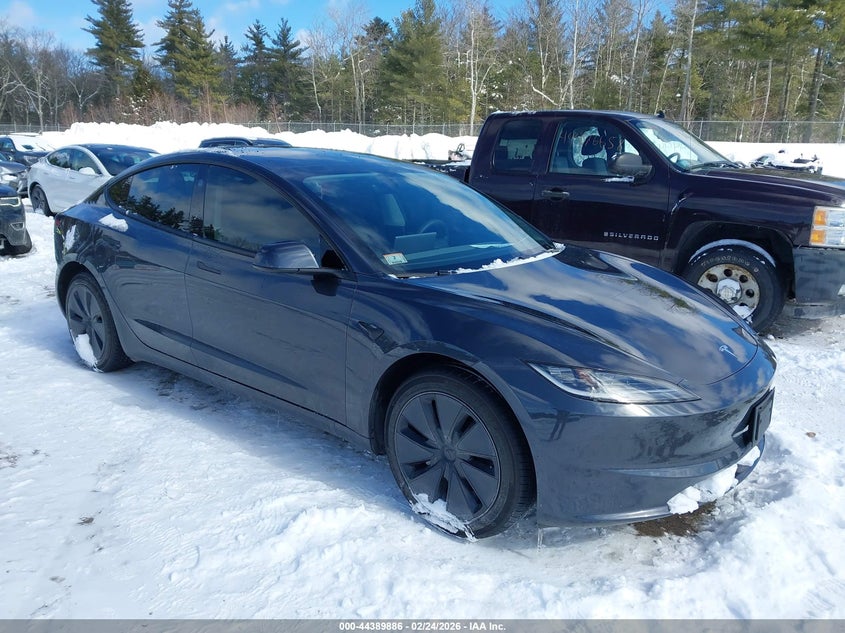 2025 Tesla Model 3 Long Range Rear-Wheel Drive/Standard Rear-Wheel Drive